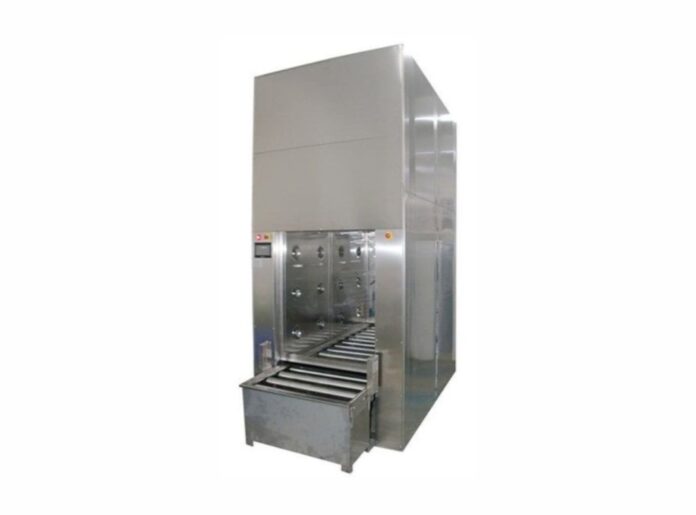 Care Equipments - Clean Room Equipments Manufacturer